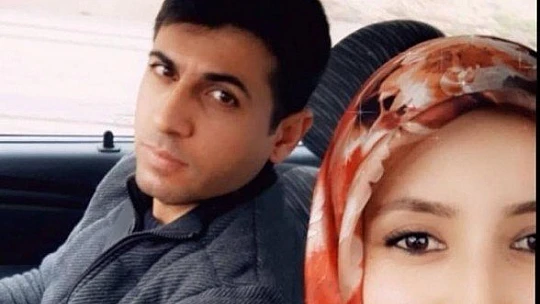 Hamile anne ve 2 yaşındaki oğlu aynı tabutta son yolculuğuna uğurlandı