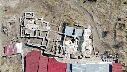 Harput Kalesi'nin tarihi çıkan buluntular ile 2 bin 200 yıl geriye gitti