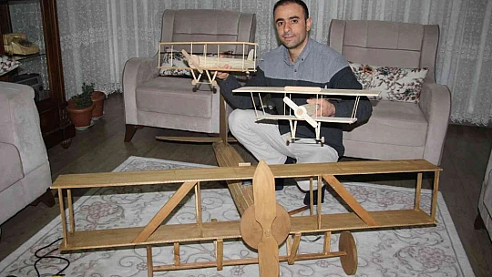 Hayali için evini atölyeye çevirdi, maket uçak yapmaya başladı