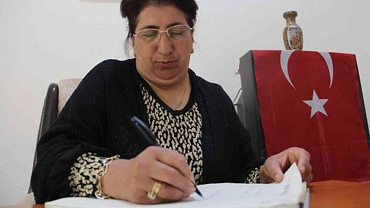 Hayalini gerçekleştirdi, gurbetten dönüp 300 yıllık köyün ilk kadın muhtarı oldu