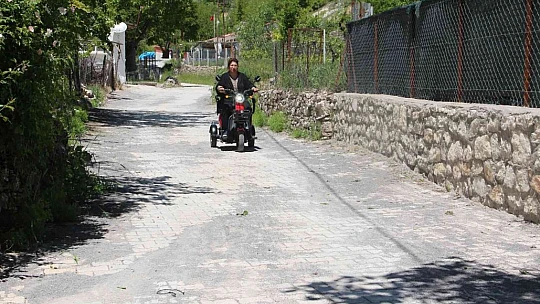 Hayalini gerçekleştirdi, gurbetten dönüp 300 yıllık köyün ilk kadın muhtarı oldu