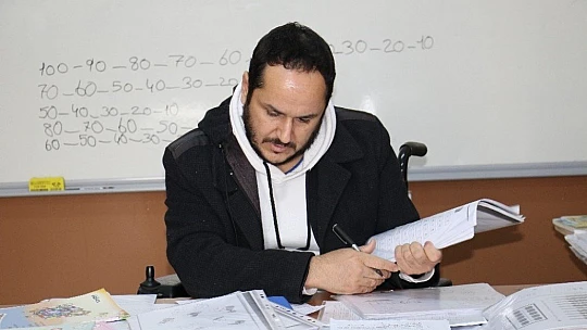 Hem azimli, hem vefalı Mahmut Hoca'dan büyük fedakarlık