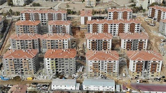 Bir mahalle 2 bin 251 konutla hızla dönüşüyor