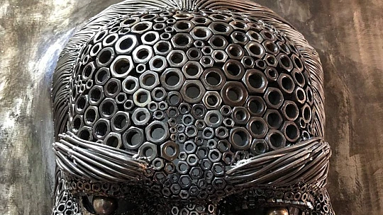 Heykel sanatçısı Keçeci 2 bin endüstriyel atıktan Atatürk portesi yaptı