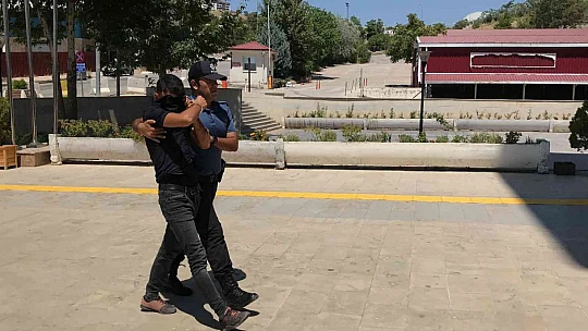 Hırsızlık için girdikleri iş yerinde suçüstü yakalanan 2 şüpheli gözaltına alındı