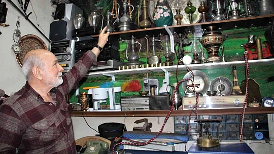 Hobi olarak başladı, terzi dükkânını müzeye çevirdi