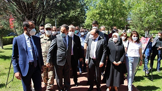 Şehitler Yolu Yürüyüş Parkurunun Açılışı Yapıldı