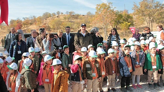 Elazığ'da Milli Ağaçlandırma Günü Coşkusu