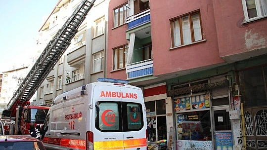 İtfaiye camı kırıp içeri girdi, 56 yaşındaki kadının cansız bedeniyle karşılaştı