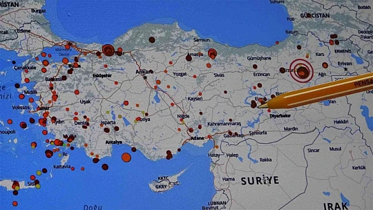 Jeoloji uzmanı Prof. Dr. Aksoy, 'Bu faya dikkat' diyerek uyardı