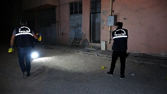 Kardeşi ve 2 yeğenini tüfekle yaraladı