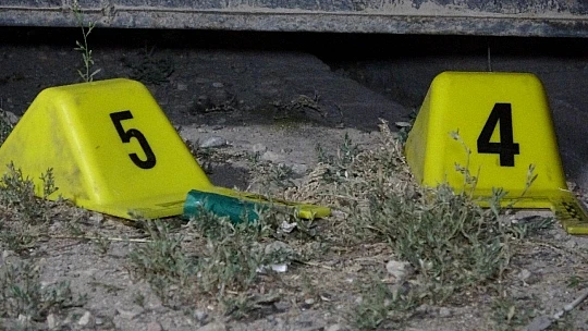 Kardeşi ve 2 yeğenini tüfekle yaraladı