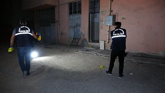 Kardeşi ve 2 yeğenini tüfekle yaraladı