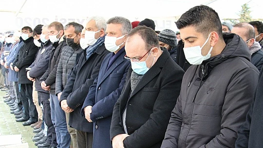 Kazada hayatını kaybeden 12 yaşındaki Sude, son yolculuğuna uğurlandı