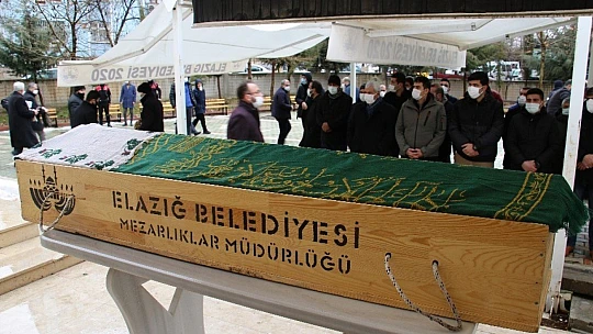 Kazada hayatını kaybeden 12 yaşındaki Sude, son yolculuğuna uğurlandı