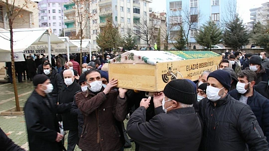 Kazada hayatını kaybeden 12 yaşındaki Sude, son yolculuğuna uğurlandı