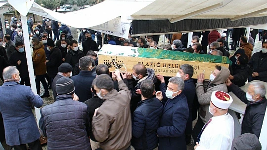 Kazada hayatını kaybeden 12 yaşındaki Sude, son yolculuğuna uğurlandı