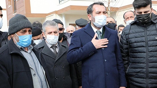 Başkanı davullu zurnalı karşıladılar