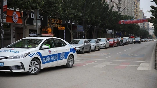 Kısıtlama ile sessizliğe bürünen Elazığ, drone ile görüntülendi