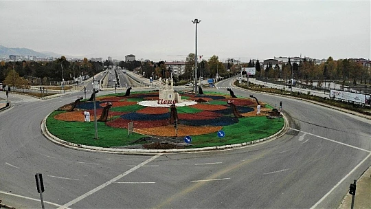 Kısıtlama ile sessizliğe bürünen Elazığ, drone ile görüntülendi