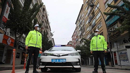 Kısıtlama ile sessizliğe bürünen Elazığ, drone ile görüntülendi