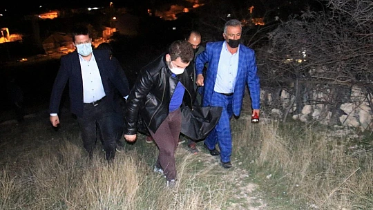 Kız arkadaşını 10 bıçak darbesiyle öldürmüştü, ilk sözleri 'İstemeden yaptım' oldu