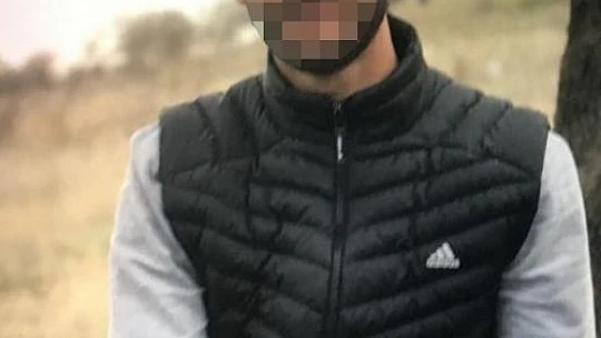 Kız arkadaşını 10 bıçak darbesiyle öldürmüştü, mahkemede 24 yıl ceza alınca hüngür hüngür ağladı