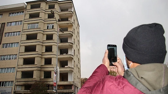 Korona unutuldu, intihara teşebbüsü vatandaşlar film gibi izledi