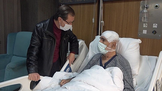 Korona virüse yakalandı, bilinçsiz ilaç kullanınca ölümden döndü