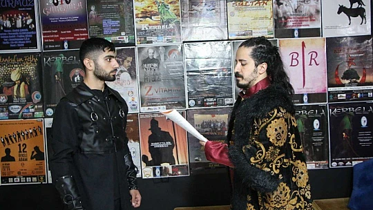 Küçük bir çay ocağında kurulan tiyatro atölyesi marka haline geldi