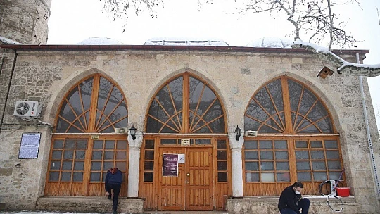 835 Yıllık Minber Sağlamlığı İle Dikkat Çekiyor