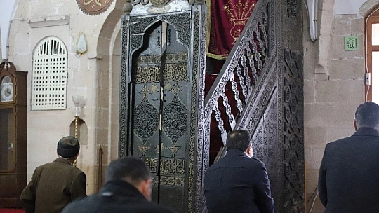 835 Yıllık Minber Sağlamlığı İle Dikkat Çekiyor