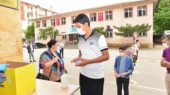 Elazığ'da 12 Bin 391 Öğrenci LGS'ye girdi