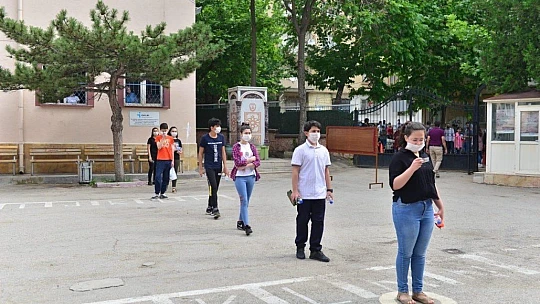 Elazığ'da 12 Bin 391 Öğrenci LGS'ye girdi