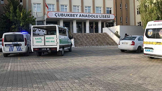 Lisede çalışan hizmetli odasında ölü bulundu