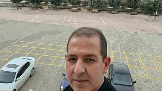 Lisede çalışan hizmetli odasında ölü bulundu