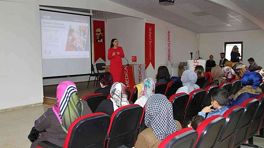 Medical Park Elazığ Hastanesi'nden 'Kadınlar Günü' Semineri