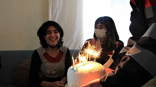 Mehmetçik'ten işaret diliyle anlamlı mesaj, vefalı sürpriz