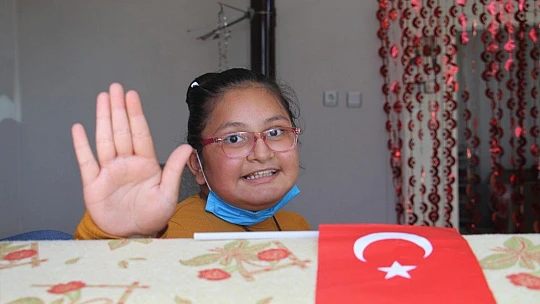 Mehmetçik'ten köy çocuklarına bayram sürprizi, gören koştu