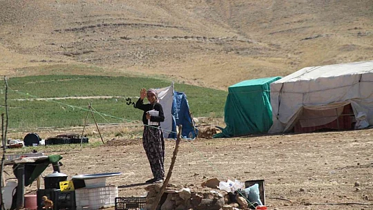 Mevsimlik işçi öğrencilerin büyük başarısı: Biri hukuk fakültesini kazandı, diğeri Türkiye ikincisi oldu