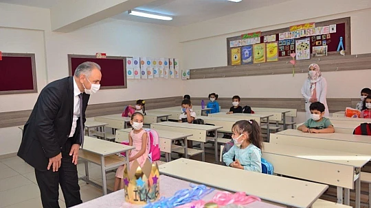Elazığ'da Anaokulu ve İlkokul Birinci Sınıflarda Yüz Yüze Eğitim Başladı