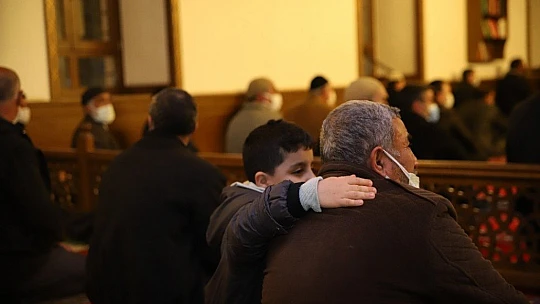 Miraç Kandili'nde eller semaya açıldı