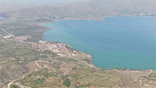 Muhteşem doğasıyla cezbeden Sivrice, misafirlerini bekliyor