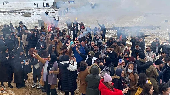 Öğrenciler Hazarbaba Kayak Merkezi'ne akın etti