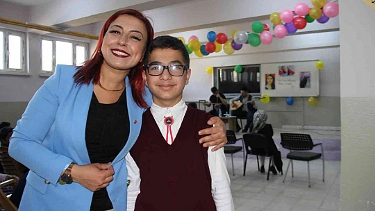 Öğrencinin öğretmene bıraktığı not hayalini gerçeğe dönüştürdü