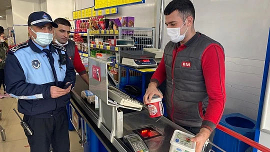 Önce alışveriş yaptılar, sonra denetlediler