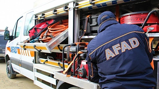 Önce Elazığ, sonra İzmir depreminde canla başla görev yaptılar
