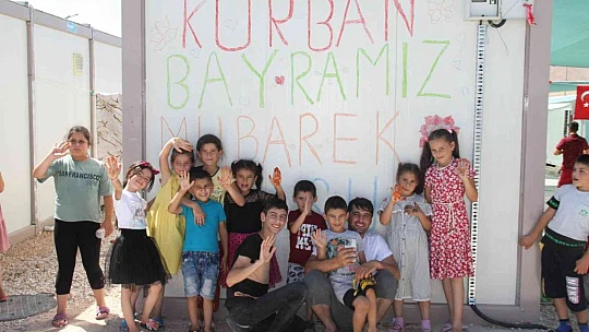 Öz vatanlarında ilk bayram coşkusu