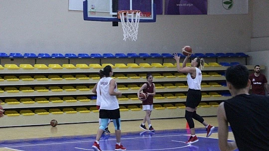 Elazığ İl Özel İdare Kadın Basketbol Takımı hazırlıklara başladı