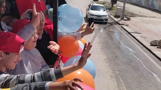 Özel öğrenciler Gakkobüs ile şehir turu attı